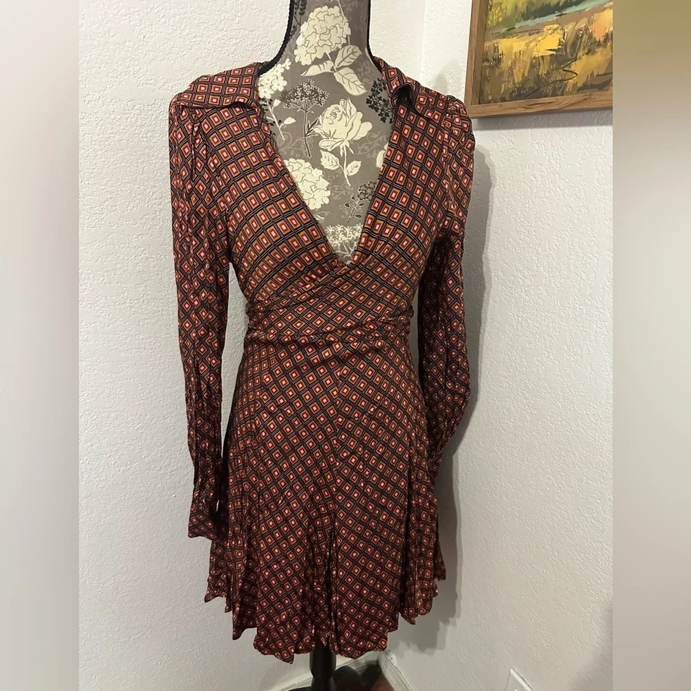 Free People It Takes Two Sleeve Mini Dress in Night Combo - Brown & Red- Sz Sm - Picture 2 of 7
